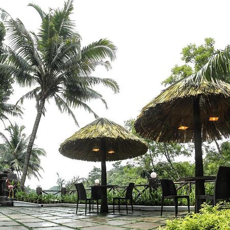 Hormuz Inn Kolattupuzha Exterior foto